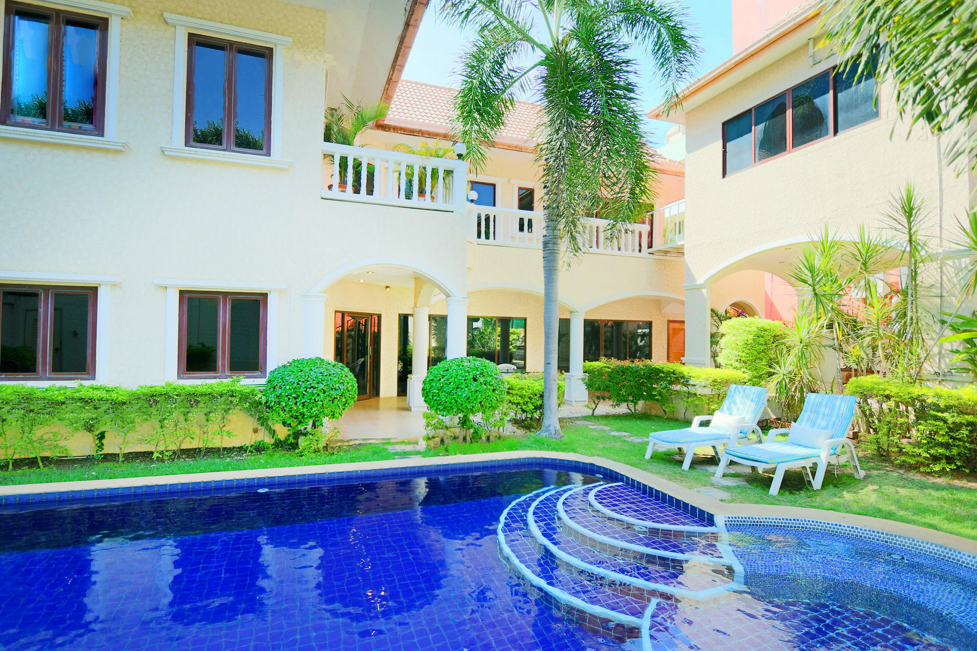 Pattaya Holiday Villas Bang Lamung Exteriér fotografie